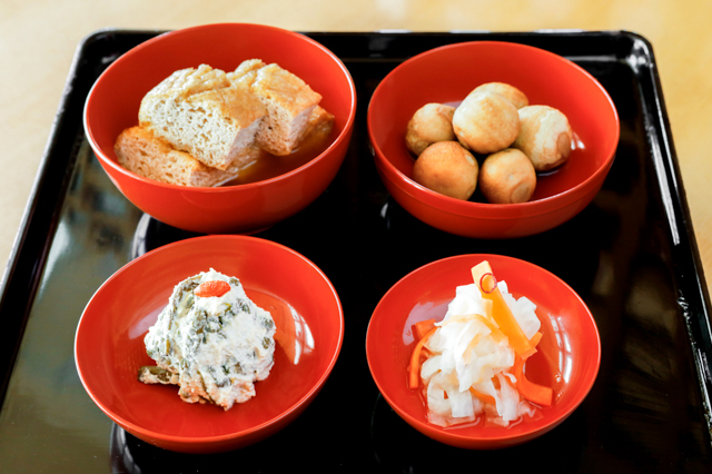 ほんこさん/報恩講料理