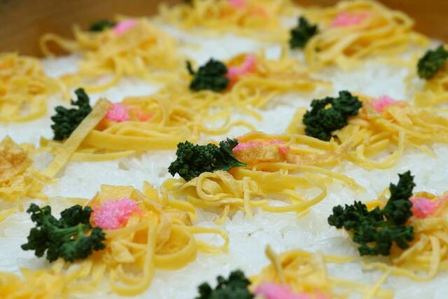 もろぶた寿し／押し寿司