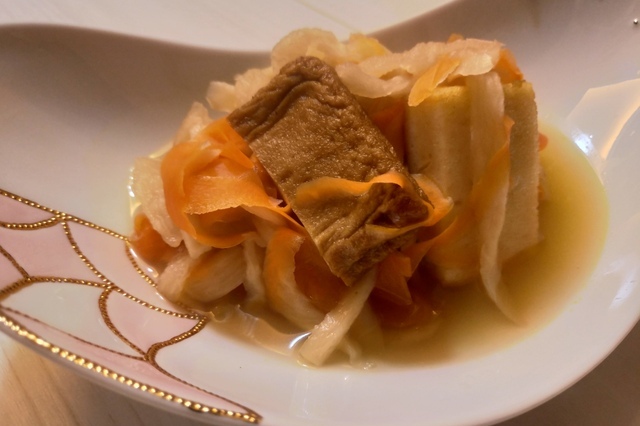 茹で干し大根とかんぼこの煮物