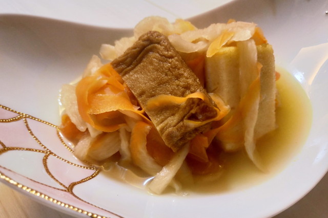 茹で干し大根とかんぼこの煮物