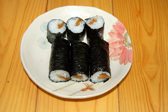 かんぴょうのり巻き寿司