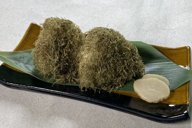 とろろ昆布のおにぎり