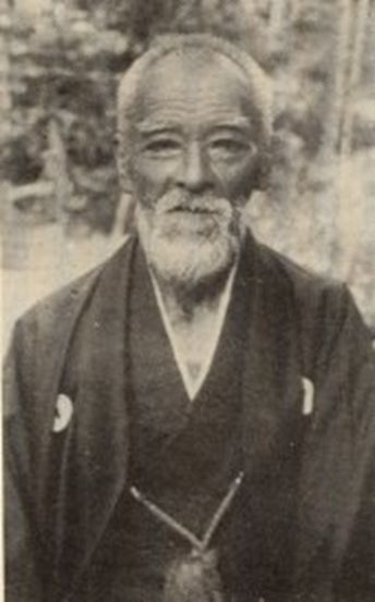 坂元源兵衛の人物写真