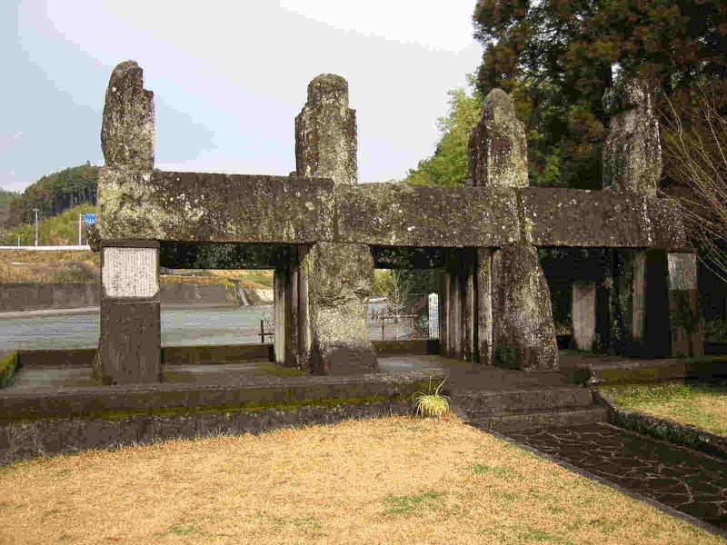 百太郎溝取入口旧樋門