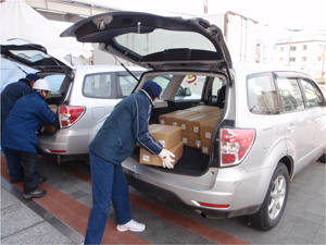 支援物資等の提供・運搬の様子