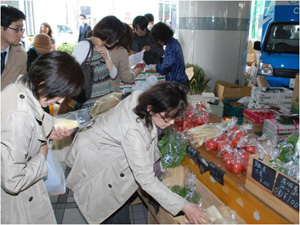 交通会館マルシェ5