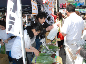 「がんばっぺ！いわき」オール日本キャラバン1