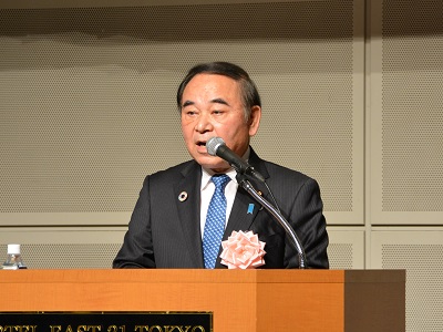 「第69回JA全国女性大会」への出席し、挨拶を述べる坂本農林水産大臣