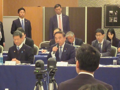 「第28回原子力災害からの福島復興再生協議会」にて挨拶を行う坂本農林水産大臣