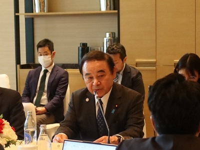 プラットフォーム総会で発言する坂本農林水産大臣