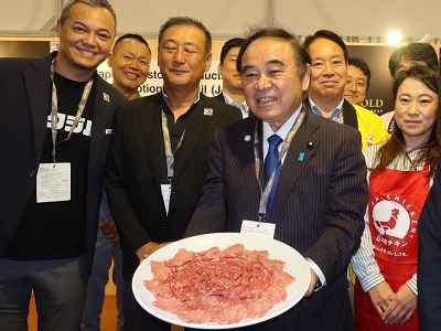 Food Expo PRO 2024を視察する坂本農林水産大臣