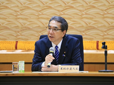 挨拶を行う江藤農林水産大臣