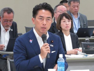 「第31回原子力災害からの福島復興再生協議会」にて挨拶を行う小泉農林水産大臣