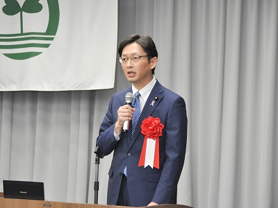 「第11回農業普及活動高度化全国研究大会」で挨拶を行う高橋農林水産大臣政務官