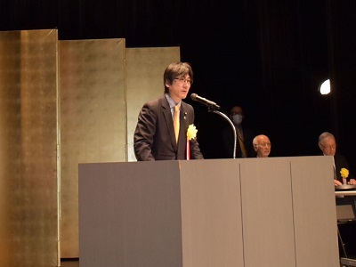 祝辞を述べる舞立農林水産大臣政務官