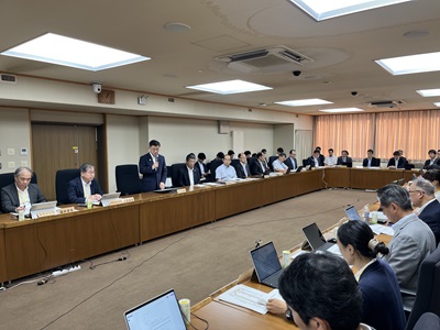 林政審議会にて挨拶を行う庄子農林水産大臣政務官