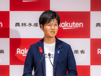 挨拶を行う鈴木農林水産副大臣