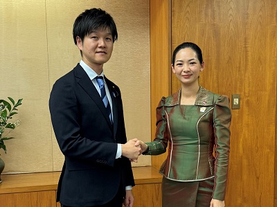 12月18日 チャム・ニモルカンボジア商業大臣との会談