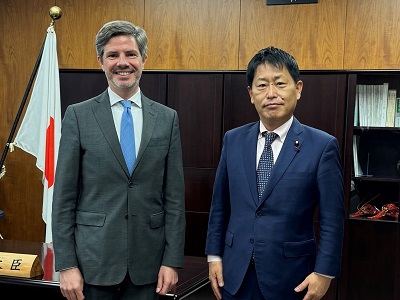 2月21日 エヴラー駐日ベルギー大使との会談