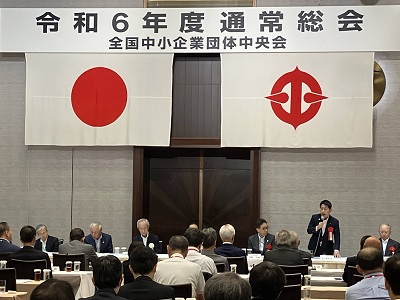 祝辞を述べる武村農林水産副大臣（全体写真）