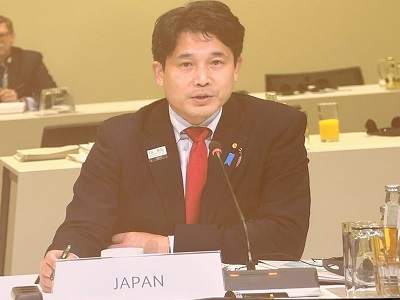 ベルリン農業大臣会合にて発言する滝波農林水産副大臣