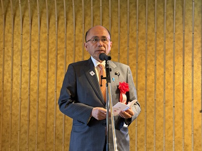 挨拶を行う根本農林水産副大臣