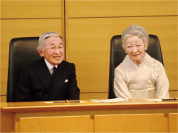 「みどりの式典」に御臨席の天皇皇后両陛下（写真は昨年のもの） 