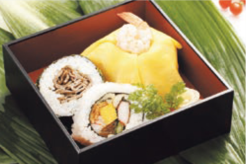 茶きん鮨とロール鮨の詰め合わせ