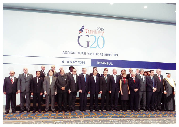 G20農業大臣会合での記念撮影している写真