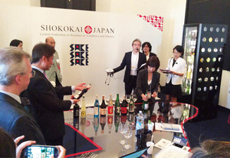 全国商工会によるSAKEの試飲会