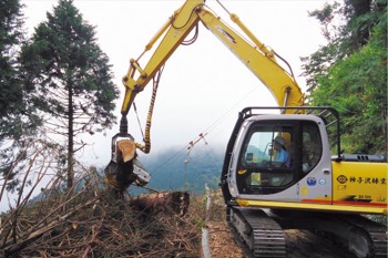 女性でも無理なく作業ができる