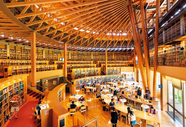 国際教養大学図書館（秋田県秋田市）