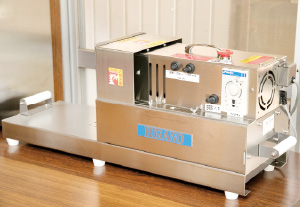 最近導入した柿の皮むき機。