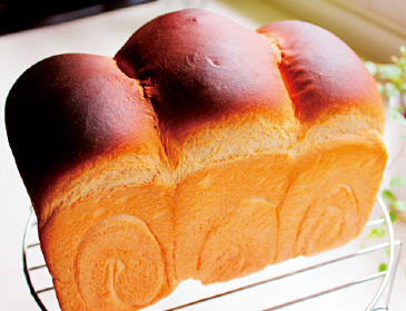 パンを色よく、ふっくらと