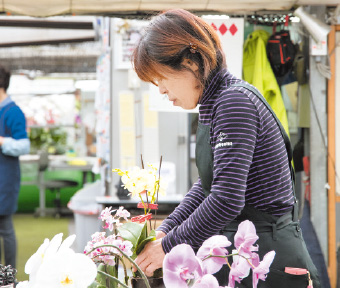 現在、社長を務める春幸さんの母・いく子さん。