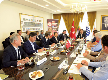 トルコ側とのビジネス意見交換会では、相互訪問や技術研修生の受け入れが議題に。