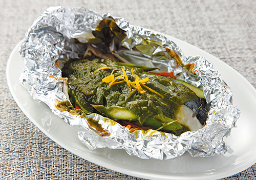 抹茶あんは西京みそがベース。かんきつ類の果汁を加えるとさっぱりします。