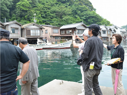 舟屋ガイドとめぐる、まるごと伊根体験