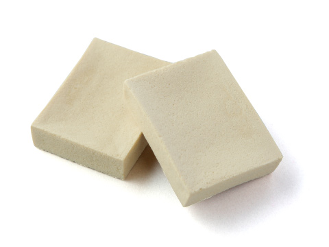 高野豆腐(凍り豆腐、しみ豆腐)