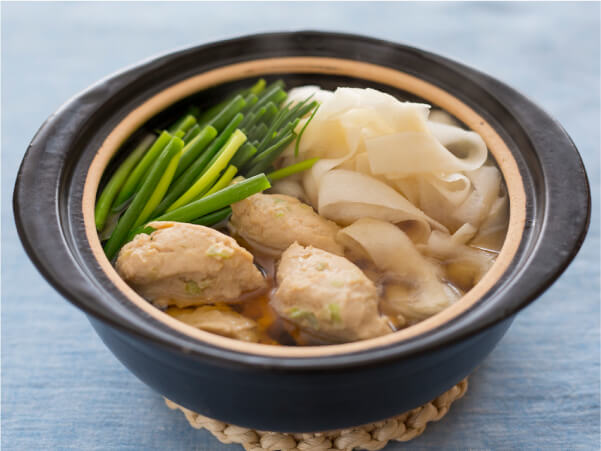 鶏団子とひらひら大根鍋