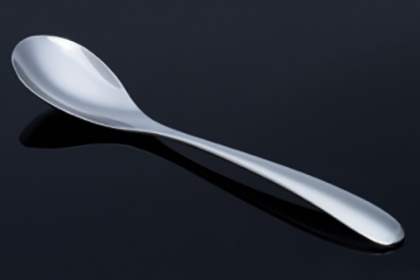 左右対称のティアドロップ型「キャリ」