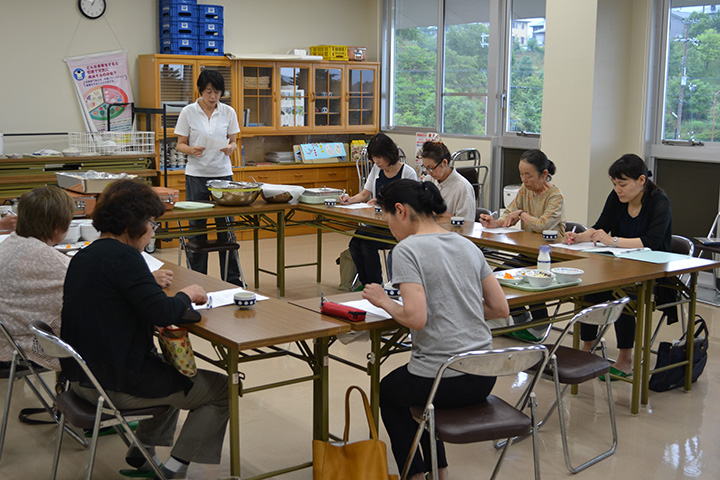 写真：献立作成会議