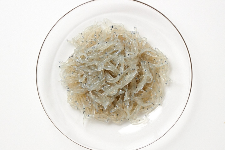 写真：生しらす