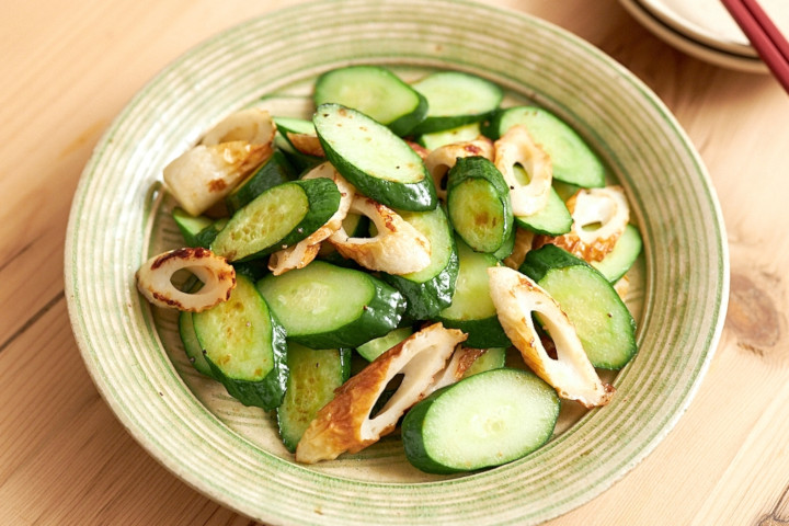 写真：きゅうりとちくわの炒め物