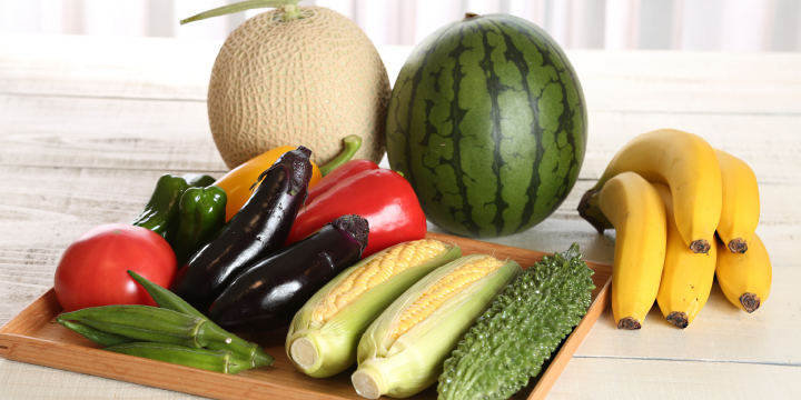 写真:夏野菜と果物