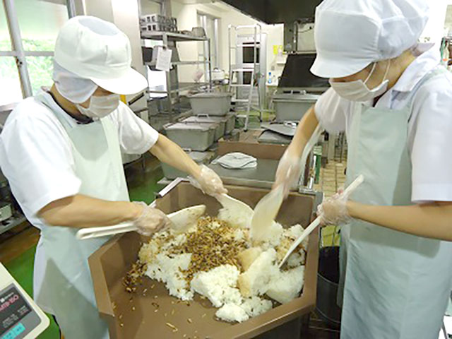 写真：調理工程