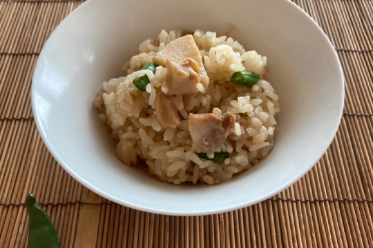 写真:煮物のリメイク炊き込みごはん