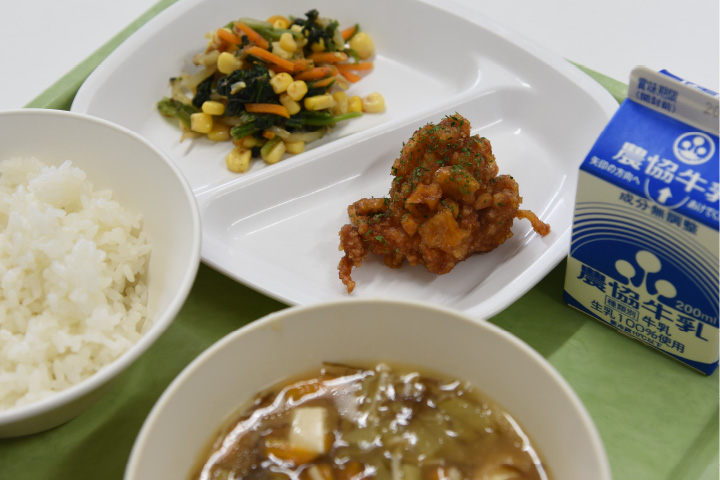 写真：鶏肉のレモン和え