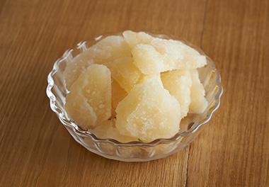 写真：凍らせてアイスをトッピング