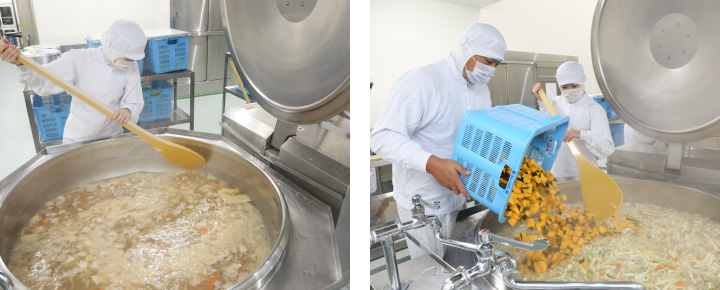 写真：ほうとうの調理風景